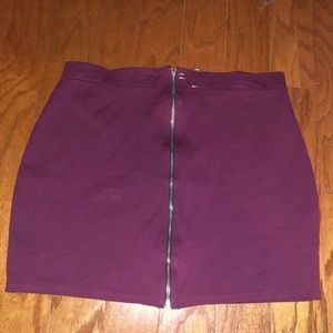Forever 21 burgundy mini skirt